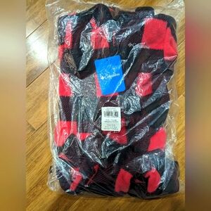 Columbia brand new fleece one piece suit. Infant snowtop bunting.